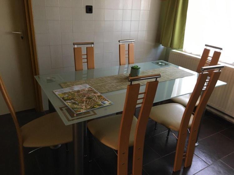 Adel Apartman Шарвар Экстерьер фото
